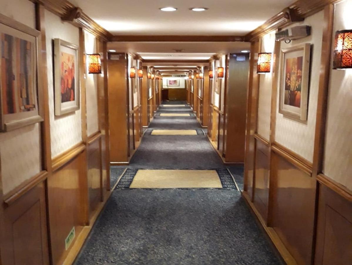 Luxor Luxury Nile Cruises - From Luxor 04 Nights - From Aswan 03 Nights Hotel ภายนอก รูปภาพ