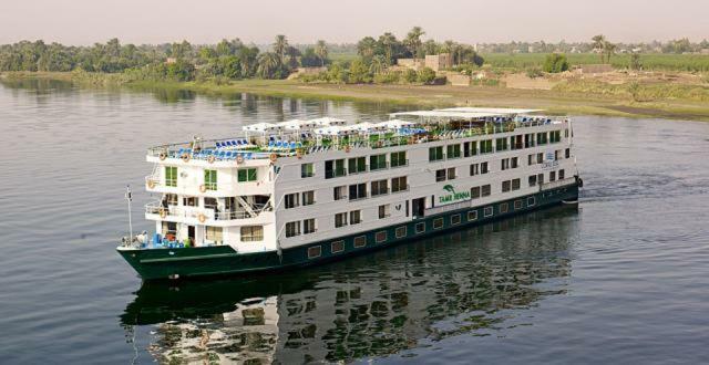 Luxor Luxury Nile Cruises - From Luxor 04 Nights - From Aswan 03 Nights Hotel ภายนอก รูปภาพ