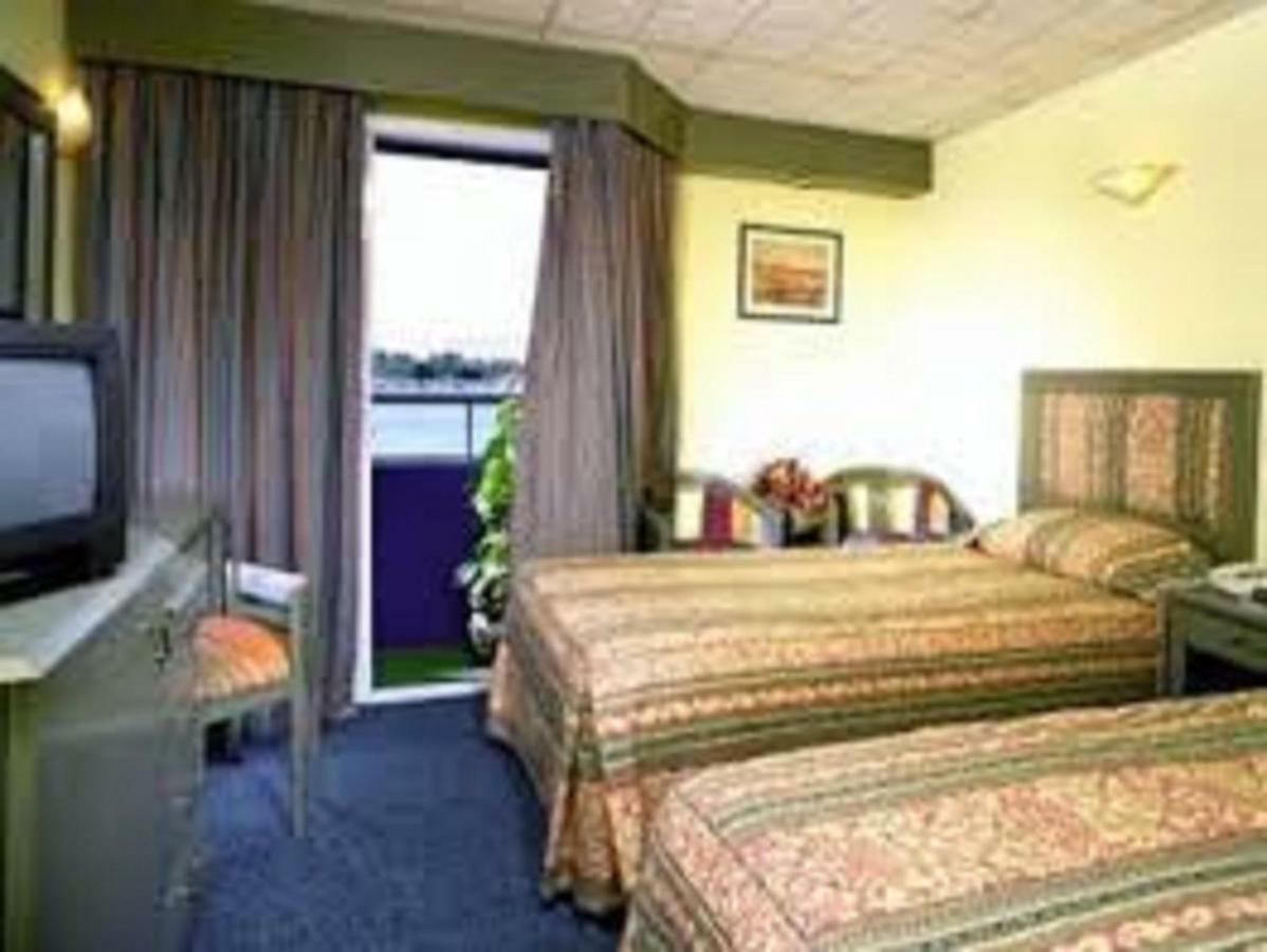 Luxor Luxury Nile Cruises - From Luxor 04 Nights - From Aswan 03 Nights Hotel ภายนอก รูปภาพ