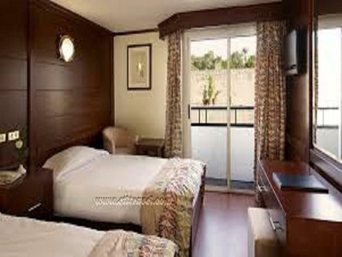 Luxor Luxury Nile Cruises - From Luxor 04 Nights - From Aswan 03 Nights Hotel ภายนอก รูปภาพ