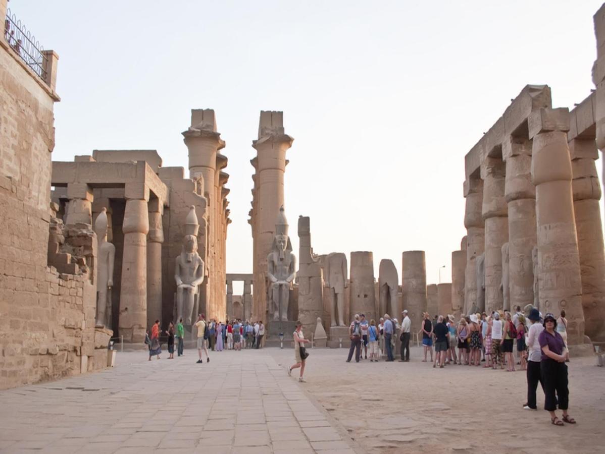 Luxor Luxury Nile Cruises - From Luxor 04 Nights - From Aswan 03 Nights Hotel ภายนอก รูปภาพ