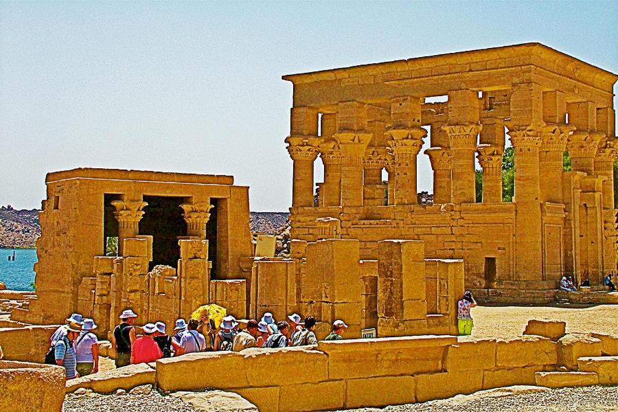 Luxor Luxury Nile Cruises - From Luxor 04 Nights - From Aswan 03 Nights Hotel ภายนอก รูปภาพ