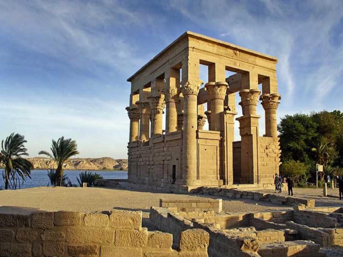 Luxor Luxury Nile Cruises - From Luxor 04 Nights - From Aswan 03 Nights Hotel ภายนอก รูปภาพ